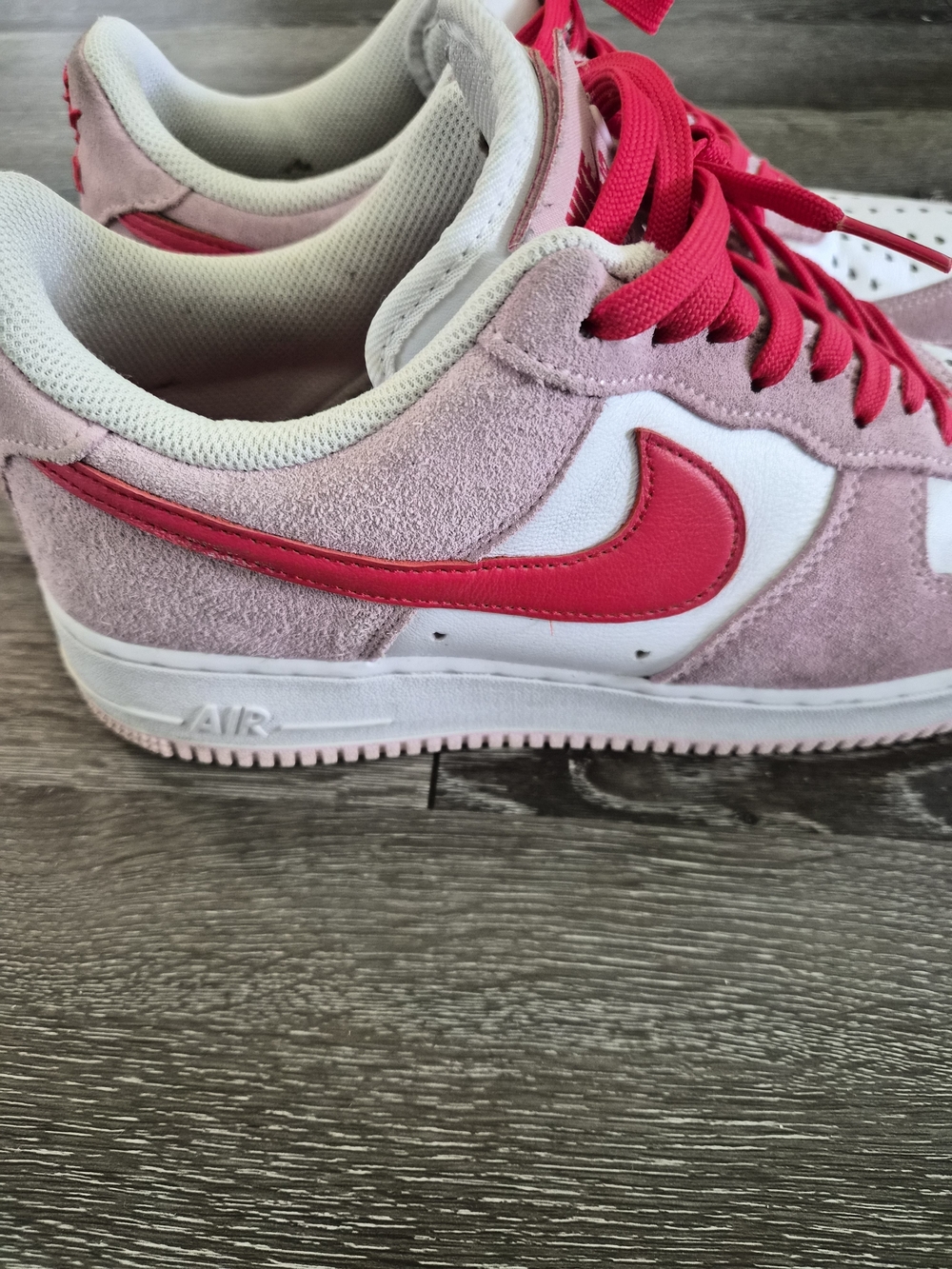 Nike Air Force 1 Low '07 QS "Valentine's Day Love Letter" – Size 10 – Mint! - Picture 5 of 9